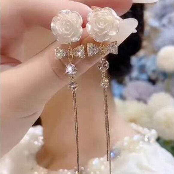 Elegant French Gold Style Camellia Flower Crystal Tassel Gold Dangle Earrings - Picture 1 of 7